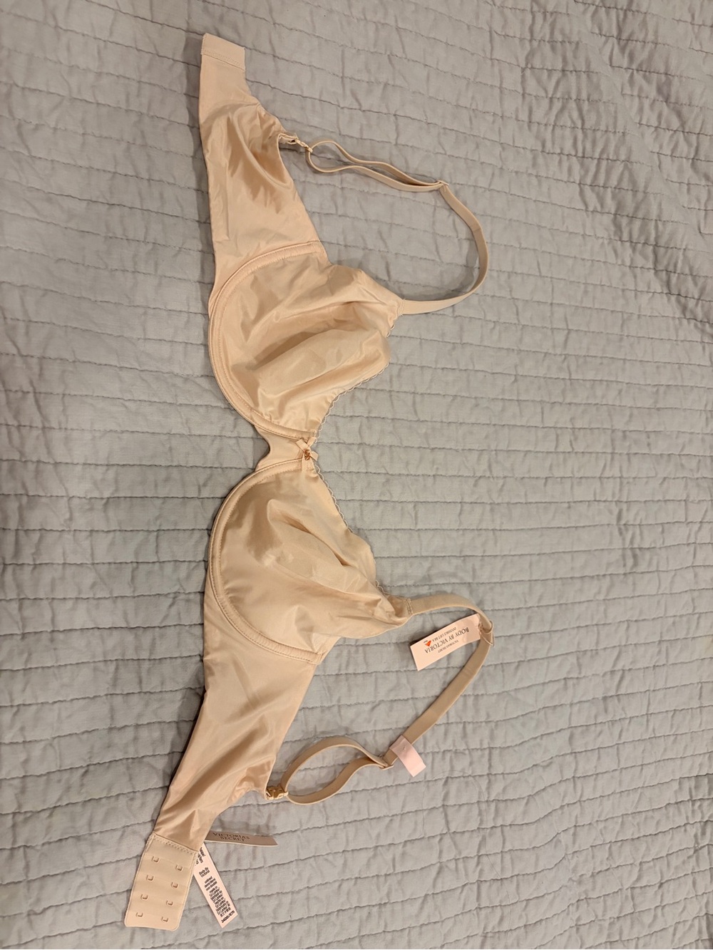 Victoria's Secret light nude underwire bra 34DD